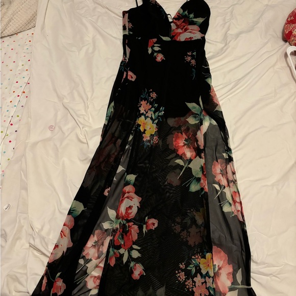 Black jumper/dress with flowers - Picture 2 of 6